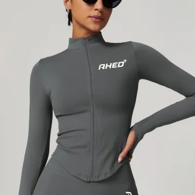 جاكيت من مجموعة سكلبت – رمادي (مقاس كبير)