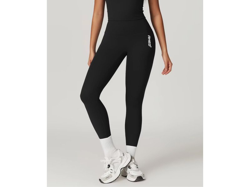 ليغينغز مجموعة كلاودسوفت – أونيكس أسود