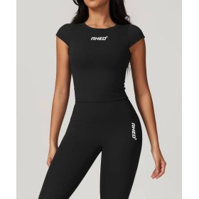 بلوزة من مجموعة كلاودسوفت - أسود أونيكس (مقاس كبير)