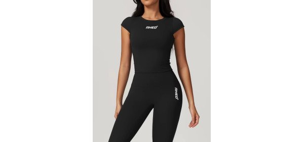 بلوزة من مجموعة كلاودسوفت - أسود أونيكس (مقاس متوسط)