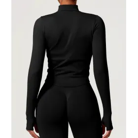 جاكيت من مجموعة سكلبت - أسود (مقاس كبير) جاكيت من مجموعة سكلبت - أسود (مقاس كبير)