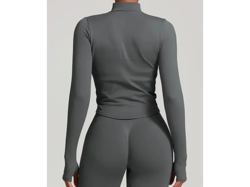 جاكيت من مجموعة سكلبت – رمادي (مقاس متوسط)