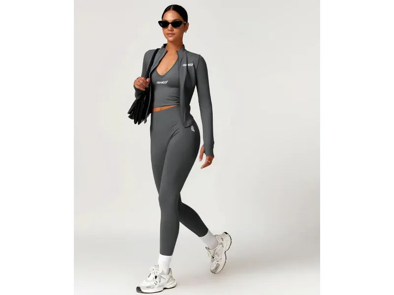 جاكيت من مجموعة سكلبت – رمادي (مقاس متوسط)