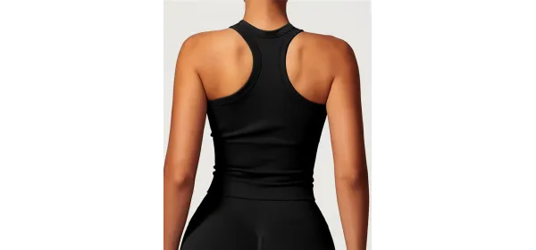 بلوزة من مجموعة سكلبت - أسود (مقاس كبير) بلوزة من مجموعة سكلبت - أسود (مقاس كبير)