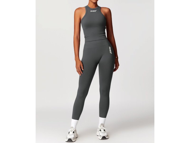 بلوزة من مجموعة سكلبت - رمادي (مقاس كبير)