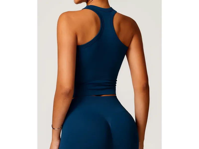 بلوزة من مجموعة كلاودسوفت - لون كحلي (مقاس كبير) بلوزة من مجموعة كلاودسوفت - لون كحلي (مقاس كبير)