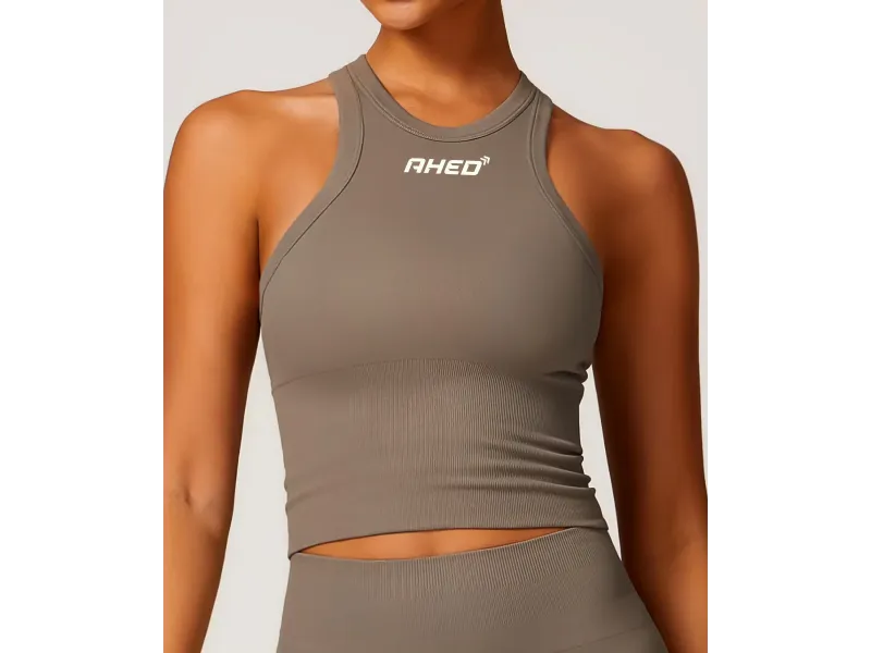 بلوزة من مجموعة سكلبت - لون بني رمادي (مقاس كبير)