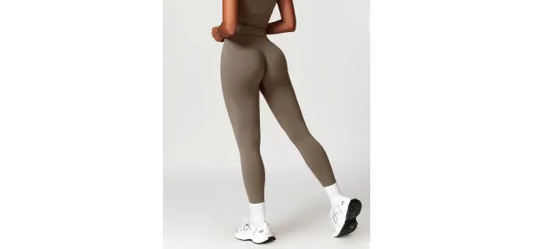 بنطلون ضيق من مجموعة سكلبت – بني داكن (مقاس متوسط)