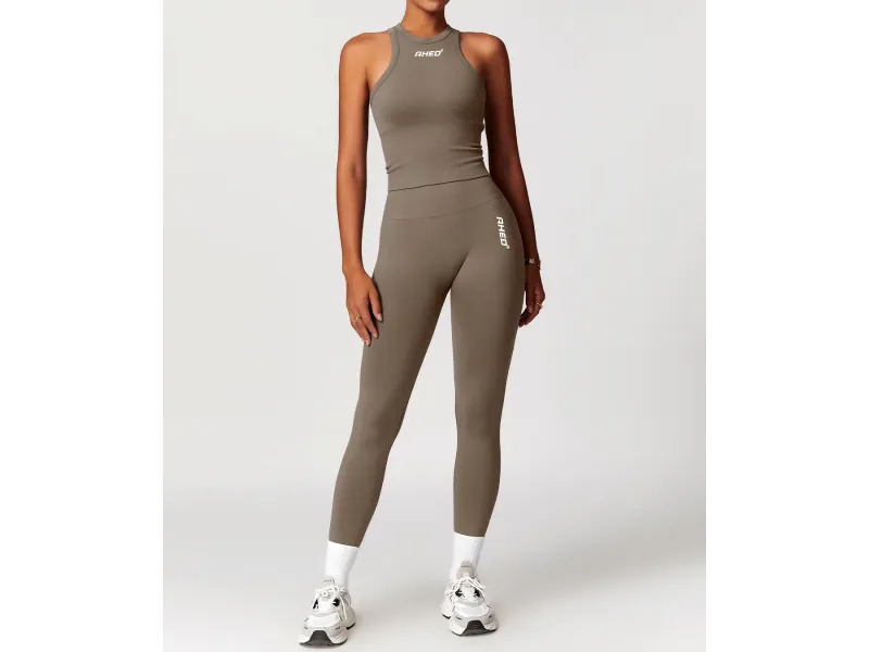 بنطلون ضيق من مجموعة سكلبت – بني داكن (مقاس متوسط)