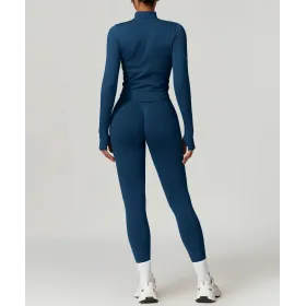 جاكيت من مجموعة سكلبت - كحلي (مقاس متوسط) جاكيت من مجموعة سكلبت - كحلي (مقاس متوسط)