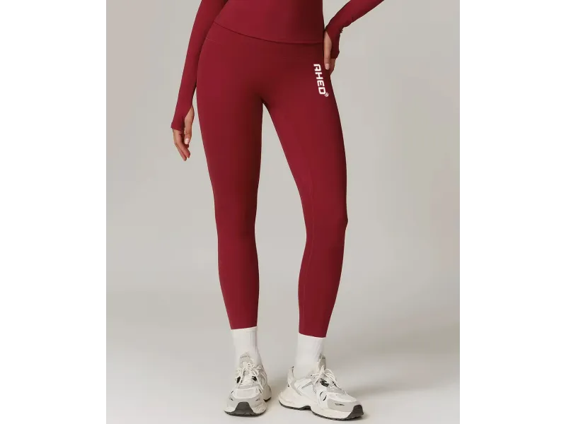 بنطلون ضيق من مجموعة كلاودسوفت - لون أحمر كرزي (مقاس كبير)